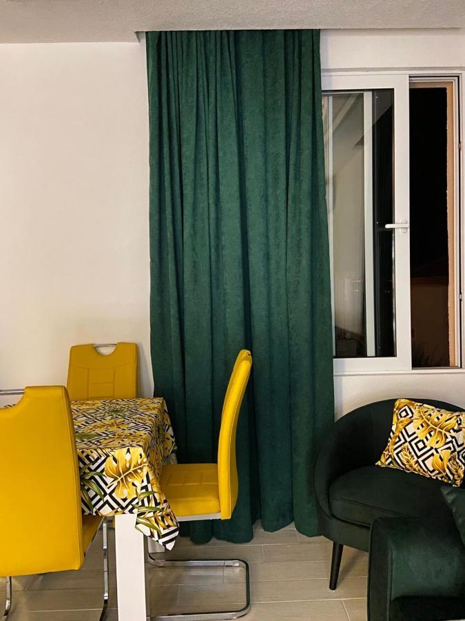 Id Apartments Tivat Exterior photo