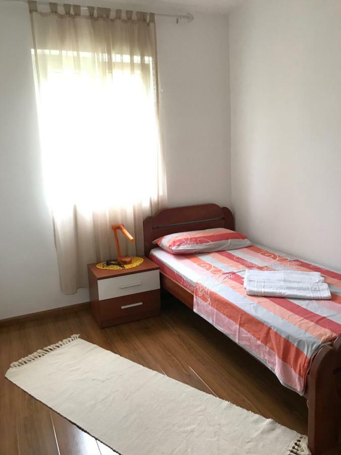 Id Apartments Tivat Exterior photo
